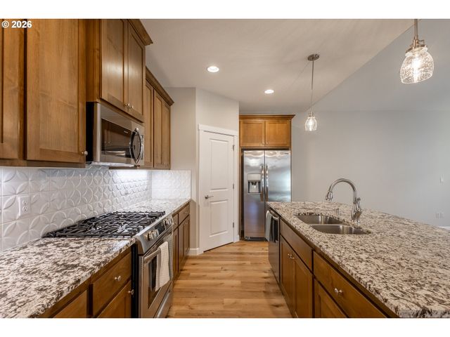 17322 Ne 17TH Ave, Ridgefield, WA 98642