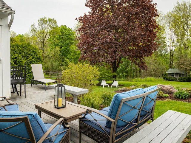 113 Maplewood Drive, Shelburne, VT 05482