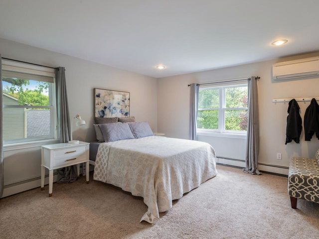 113 Maplewood Drive, Shelburne, VT 05482