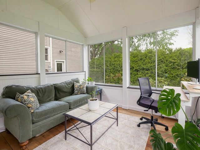 113 Maplewood Drive, Shelburne, VT 05482