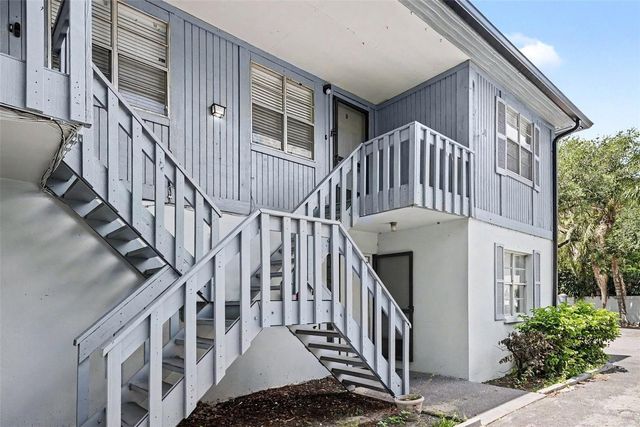 9208 N CONNECHUSETT ROAD D, Tampa, FL 33617