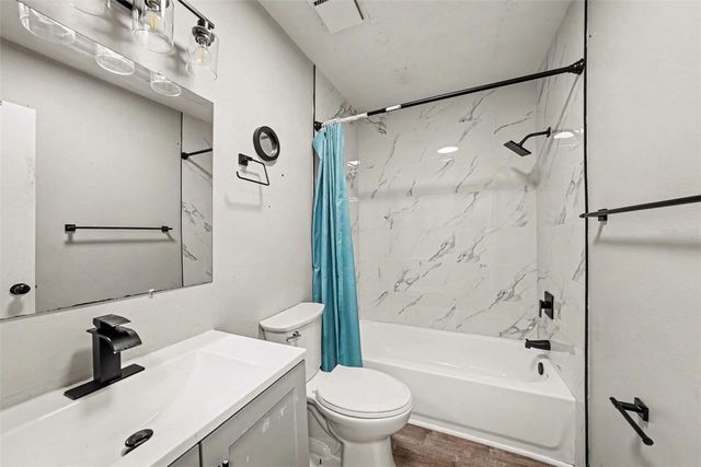 9208 N CONNECHUSETT ROAD D, Tampa, FL 33617