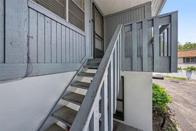 9208 N CONNECHUSETT ROAD D, Tampa, FL 33617
