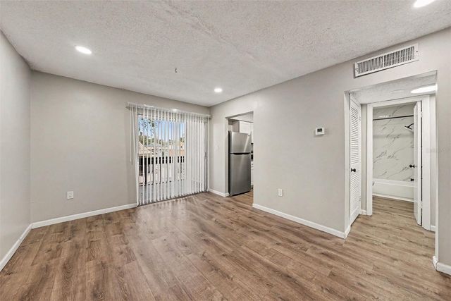 9208 N CONNECHUSETT ROAD D, Tampa, FL 33617