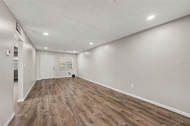 9208 N CONNECHUSETT ROAD D, Tampa, FL 33617