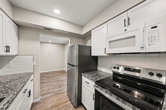9208 N CONNECHUSETT ROAD D, Tampa, FL 33617