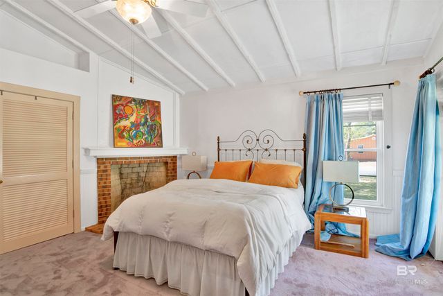 662 Fairhope Avenue, Fairhope, AL 36532