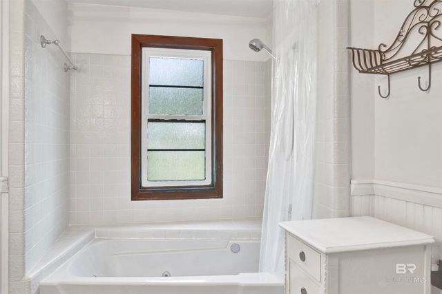 662 Fairhope Avenue, Fairhope, AL 36532