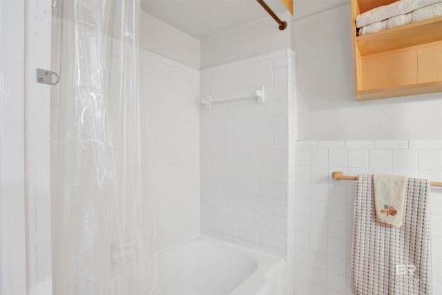 662 Fairhope Avenue, Fairhope, AL 36532