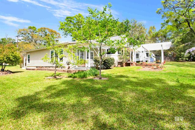 662 Fairhope Avenue, Fairhope, AL 36532