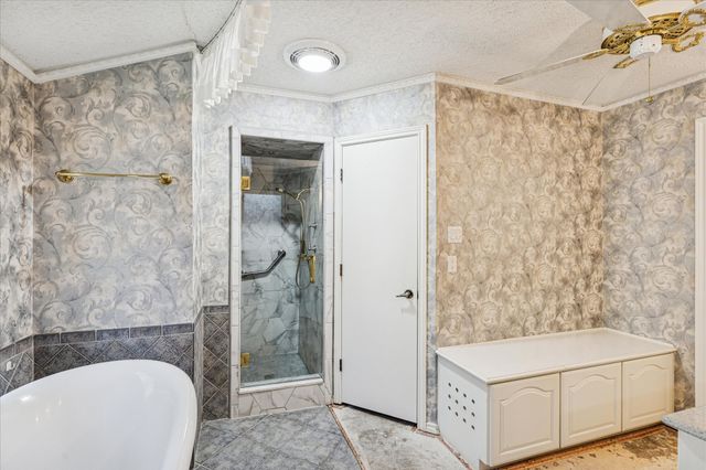 805 Newport Road, Fort Worth, TX 76120