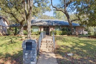 805 Newport Road, Fort Worth, TX 76120