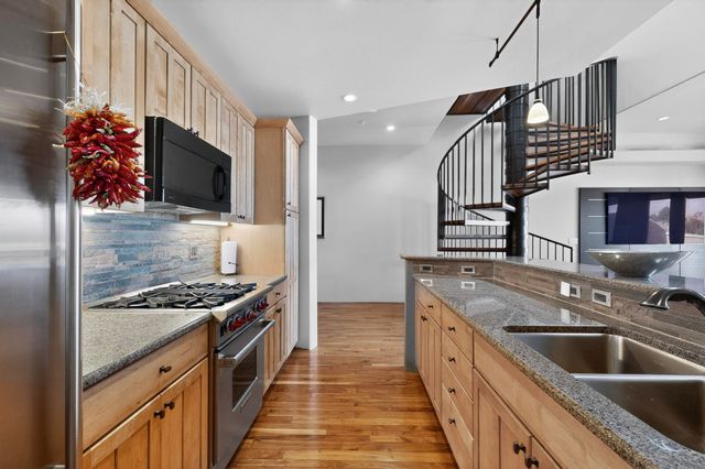 3339 Central Avenue NE 309, Albuquerque, NM 87106