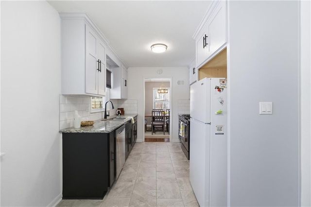 8814 Slater Street, Overland Park, KS 66212