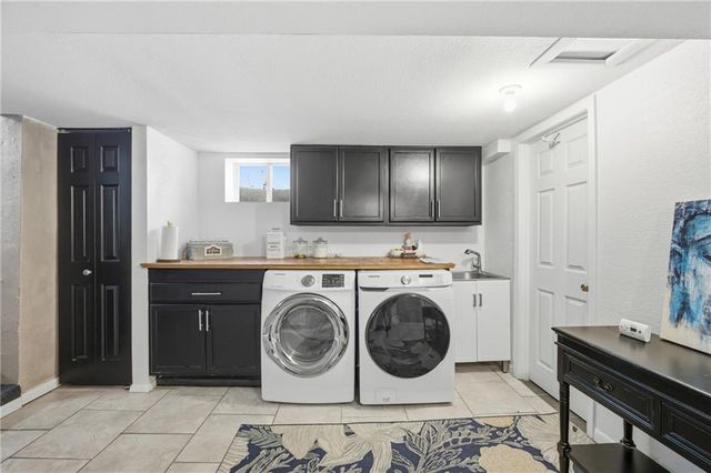 8814 Slater Street, Overland Park, KS 66212