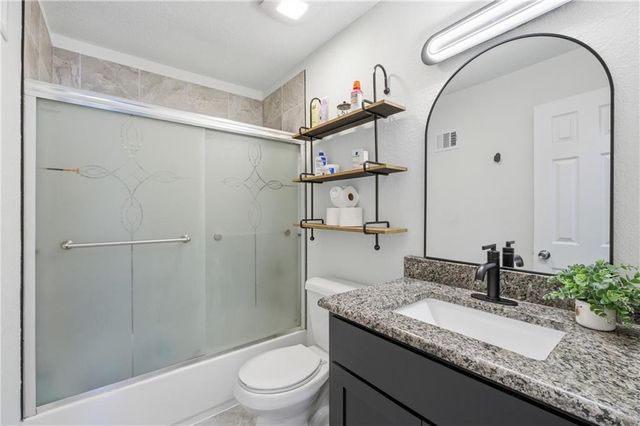 8814 Slater Street, Overland Park, KS 66212