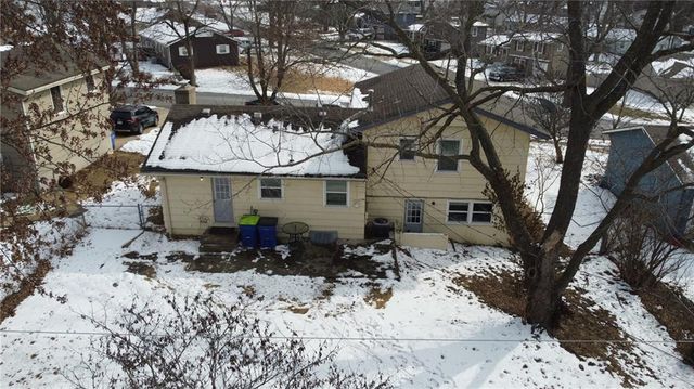 8814 Slater Street, Overland Park, KS 66212