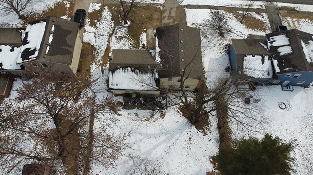 8814 Slater Street, Overland Park, KS 66212