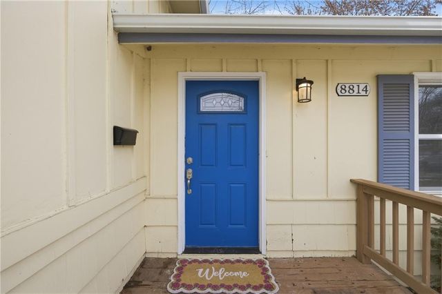 8814 Slater Street, Overland Park, KS 66212