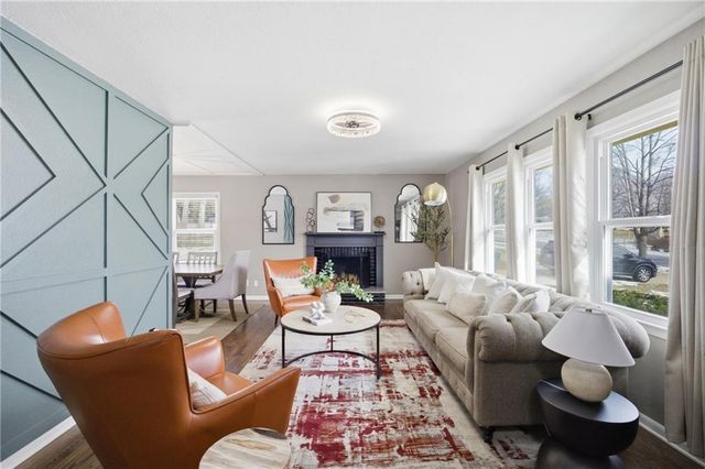 8814 Slater Street, Overland Park, KS 66212