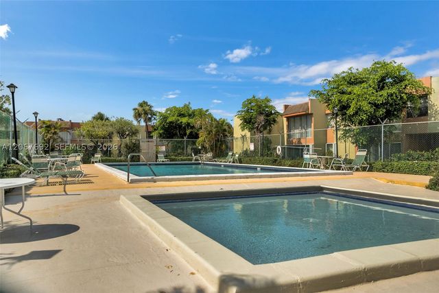 9370 W Flagler St 209A, Miami, FL 33174