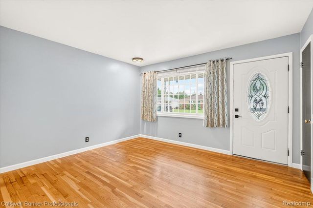 1750 Regene Street, Westland, MI 48186