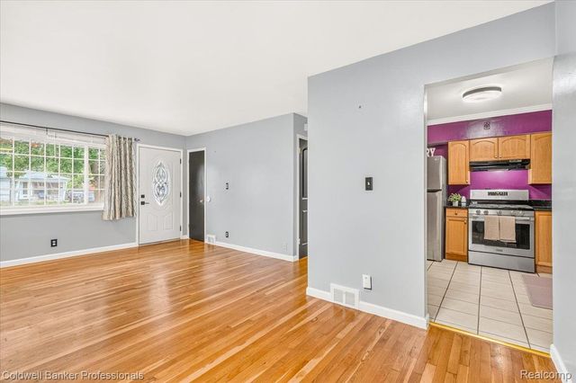 1750 Regene Street, Westland, MI 48186