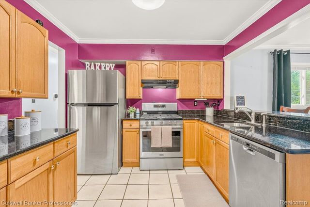 1750 Regene Street, Westland, MI 48186