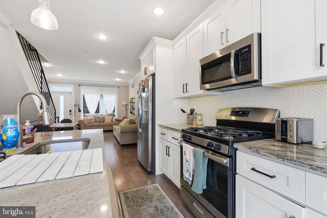 1746 WATERLOO ST, Philadelphia, PA 19122