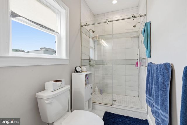1746 WATERLOO ST, Philadelphia, PA 19122