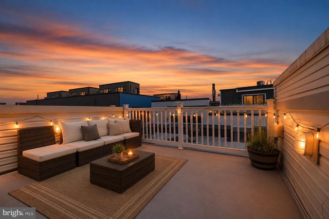 1746 WATERLOO ST, Philadelphia, PA 19122