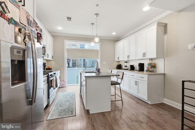 1746 WATERLOO ST, Philadelphia, PA 19122