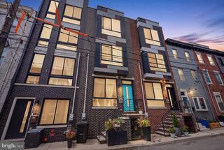 1746 WATERLOO ST, Philadelphia, PA 19122