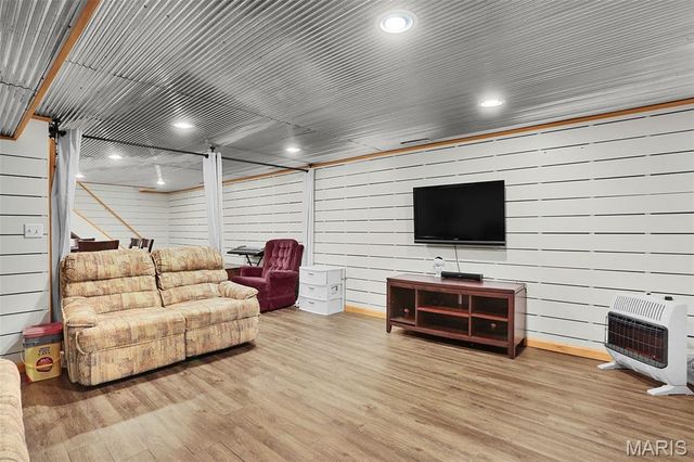 622 Ensign Cir, Edwardsville, IL 62025