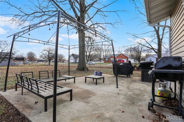 622 Ensign Cir, Edwardsville, IL 62025