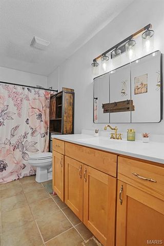 622 Ensign Cir, Edwardsville, IL 62025