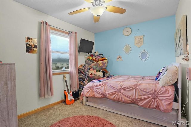 622 Ensign Cir, Edwardsville, IL 62025