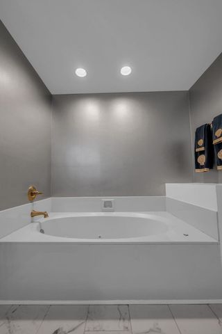 1056 Taborlake Drive, Lexington, KY 40502