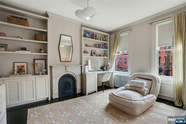 218 8th Street, Jersey City, NJ 07302