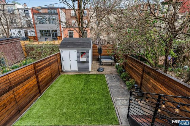 218 8th Street, Jersey City, NJ 07302