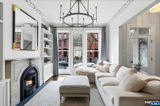 218 8th Street, Jersey City, NJ 07302