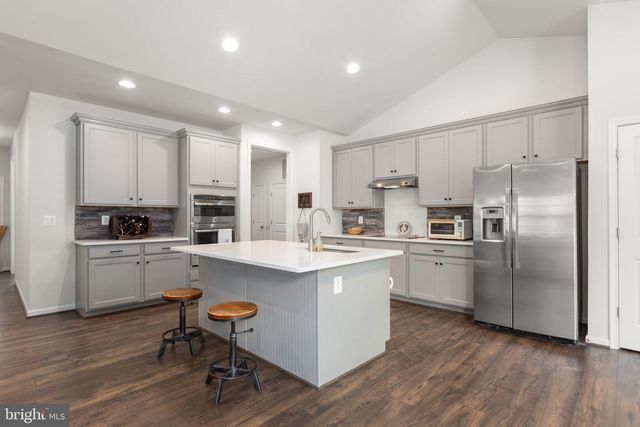 207 LIBERTY HALL DR, Fredericksburg, VA 22406