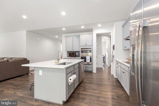 207 LIBERTY HALL DR, Fredericksburg, VA 22406