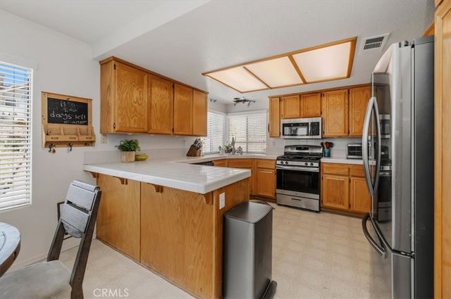 352 Leafwood Court, Riverside, CA 92506