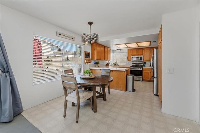 352 Leafwood Court, Riverside, CA 92506