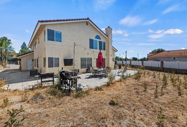 352 Leafwood Court, Riverside, CA 92506