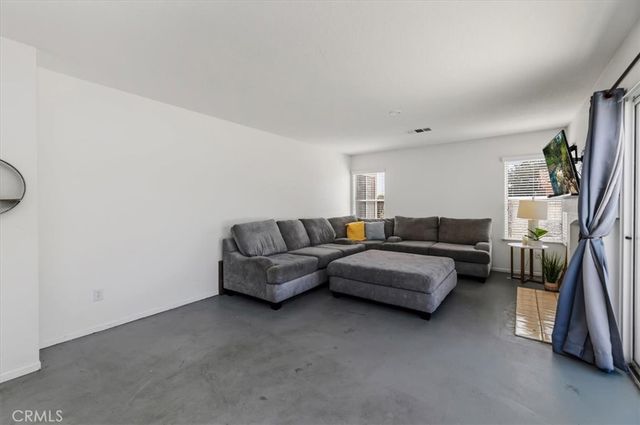 352 Leafwood Court, Riverside, CA 92506