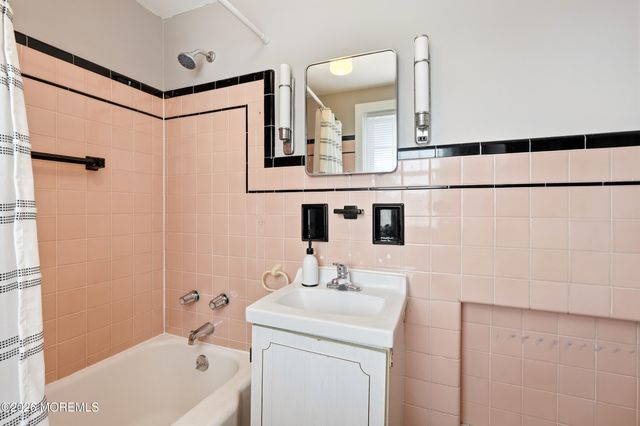 2809 Nottingham Way, Hamilton, NJ 08619