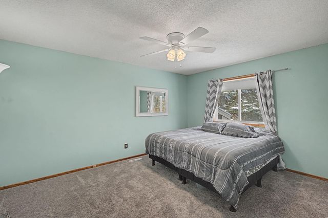 9614 Wellington Lane N, Maple Grove, MN 55369