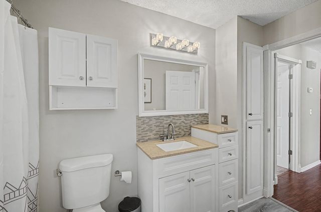 9614 Wellington Lane N, Maple Grove, MN 55369